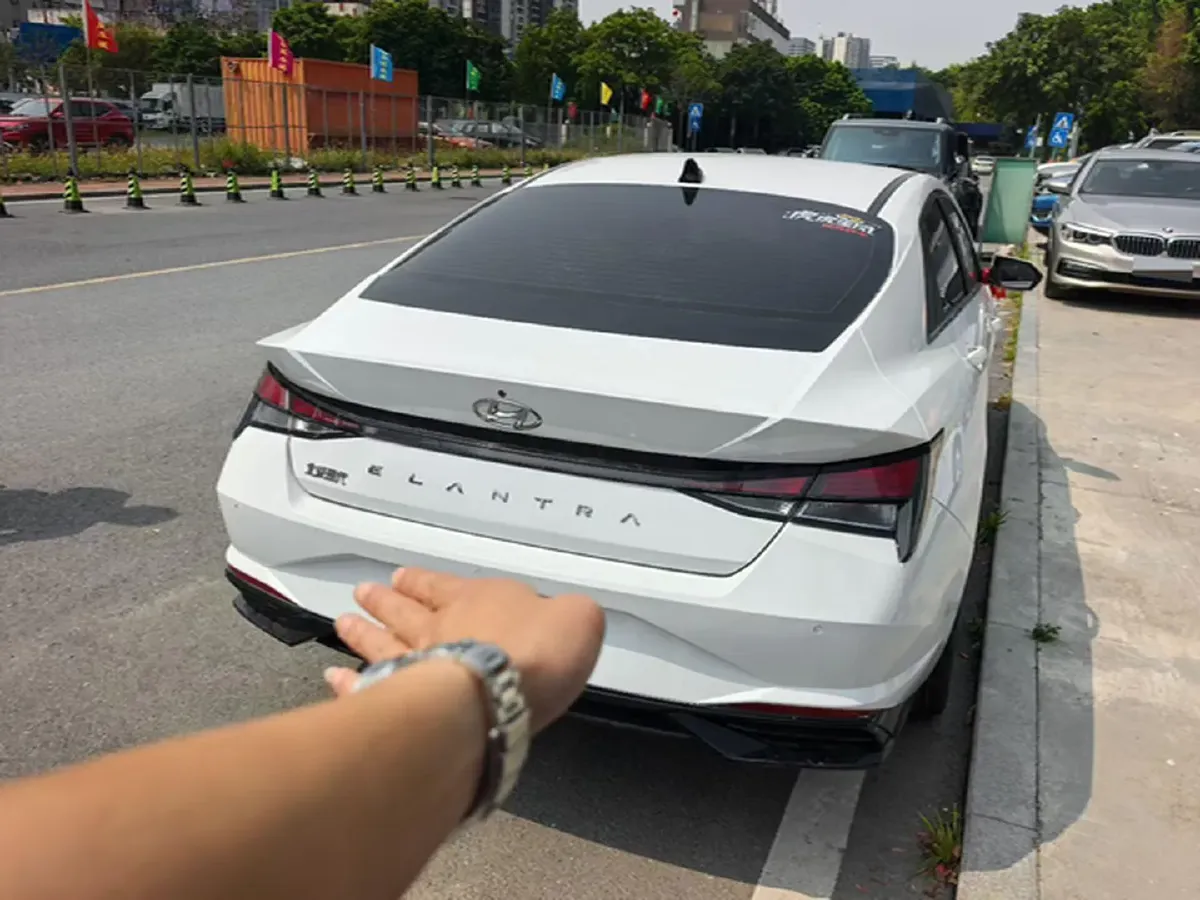 2021 Hyundai Elantra 1.5L 115HP L4 CVT,autocango,china used car exporter,china ev exporter,chinese used car exporter,chinese used ev exporter