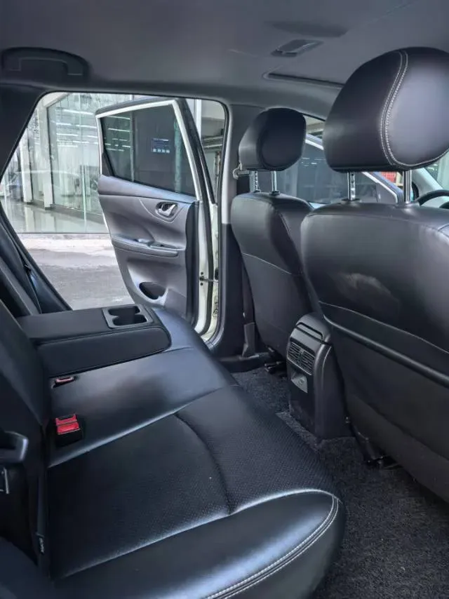 2021 Nissan Tiida 1.6L 122HP L4 CVT,autocango,china used car exporter,china ev exporter,chinese used car exporter,chinese used ev exporter