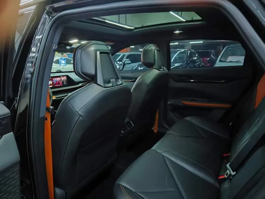 2022 ChangAn UNI-V 1.5T 188HP L4 7DCT,autocango,china used car exporter,china ev exporter,chinese used car exporter,chinese used ev exporter