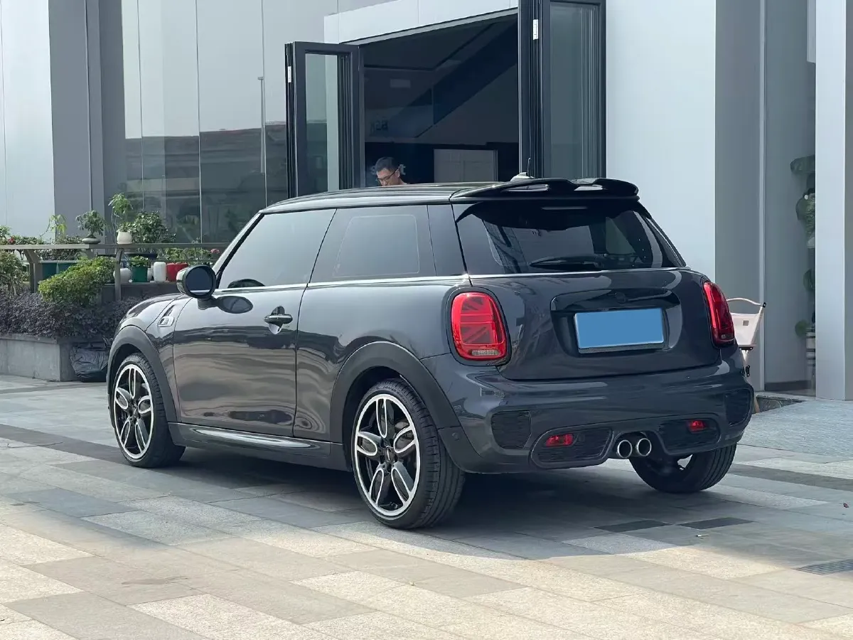 2021 MINI MINI 2.0T 192HP L4 7DCT,autocango,china used car exporter,china ev exporter,chinese used car exporter,chinese used ev exporter