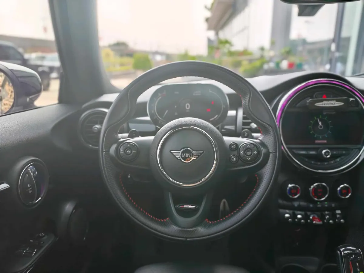 2021 MINI MINI 2.0T 192HP L4 7DCT,autocango,china used car exporter,china ev exporter,chinese used car exporter,chinese used ev exporter