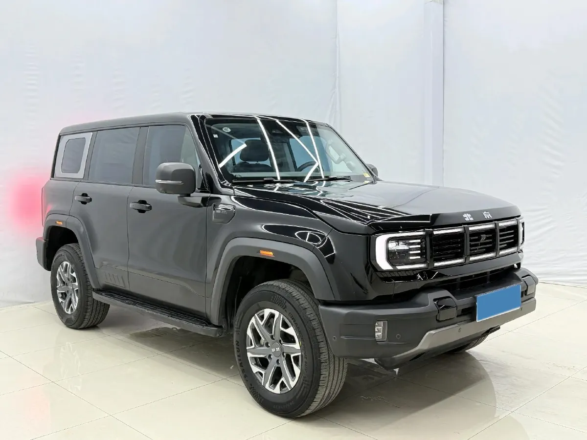 2024 Beijing BJ40 2.0T 245HP L4 8AT,autocango,china used car exporter,china ev exporter,chinese used car exporter,chinese used ev exporter