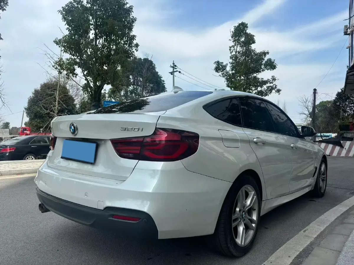 2019 BMW 3 Series GT 2.0T 184HP L4 8AT,autocango,china used car exporter,china ev exporter,chinese used car exporter,chinese used ev exporter