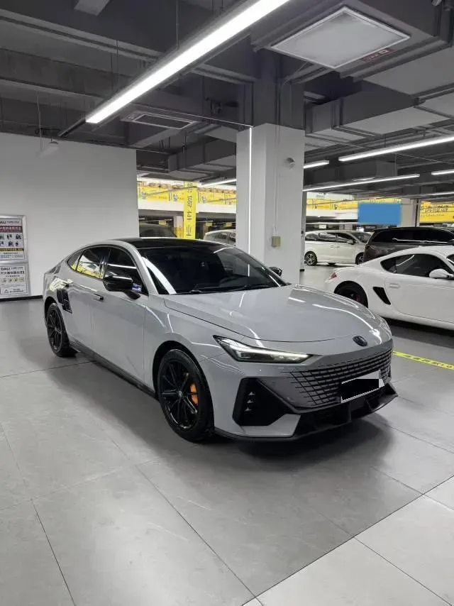 2022 ChangAn UNI-V 1.5T 188HP L4 7DCT,autocango,china used car exporter,china ev exporter,chinese used car exporter,chinese used ev exporter