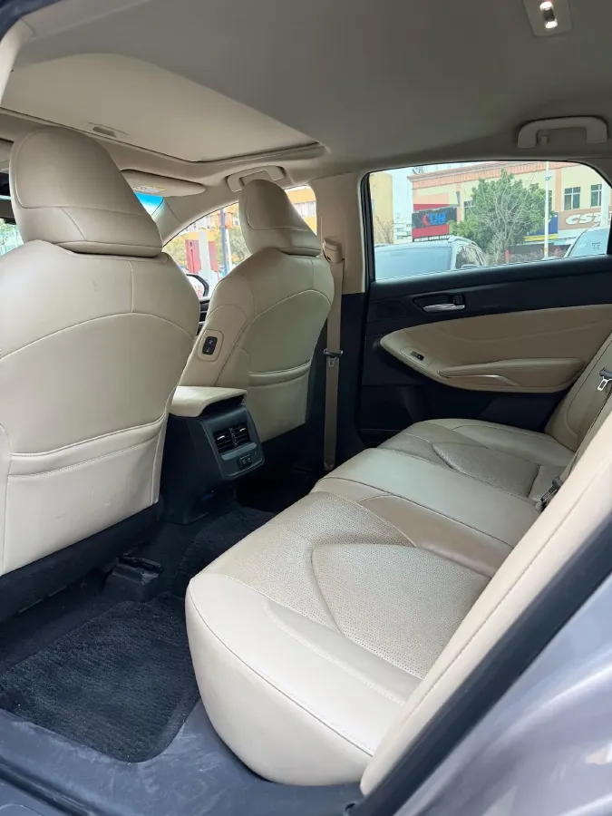 2019 Toyota Avalon 2.0L 178HP L4 CVT,autocango,china used car exporter,china ev exporter,chinese used car exporter,chinese used ev exporter