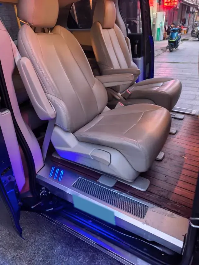 2023 Buick GL8 2.0T 237HP L4 9AT,autocango,china used car exporter,china ev exporter,chinese used car exporter,chinese used ev exporter