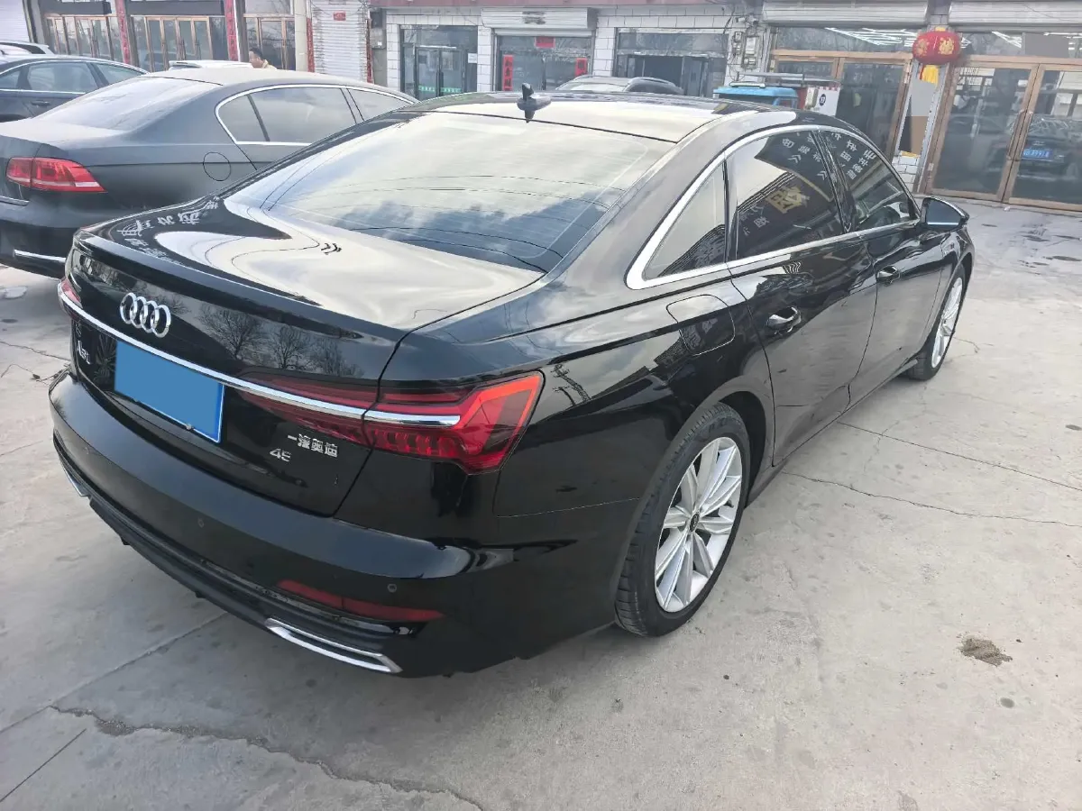 2021 Audi A6L 2.0T 224HP L4 7DCT,autocango,china used car exporter,china ev exporter,chinese used car exporter,chinese used ev exporter