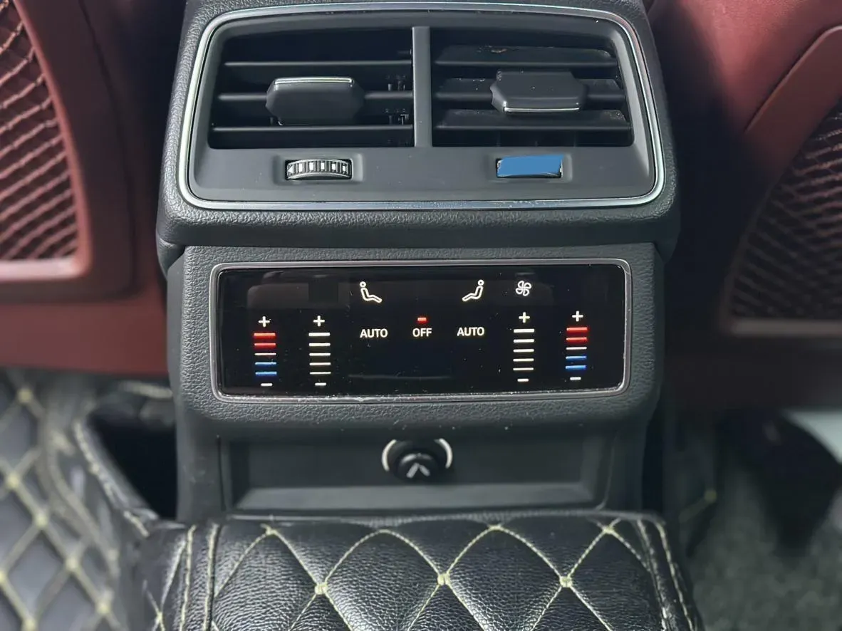 2021 Audi A6L 2.0T 224HP L4 7DCT,autocango,china used car exporter,china ev exporter,chinese used car exporter,chinese used ev exporter