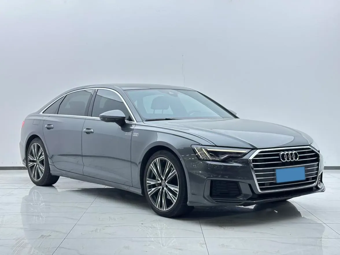 2021 Audi A6L 2.0T 224HP L4 7DCT,autocango,china used car exporter,china ev exporter,chinese used car exporter,chinese used ev exporter