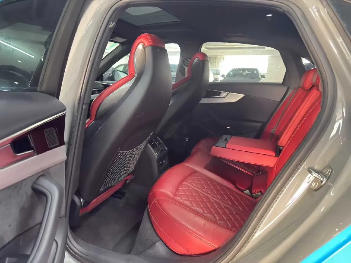 2020 Audi S4 3.0T 354HP V6 8AT,autocango,china used car exporter,china ev exporter,chinese used car exporter,chinese used ev exporter