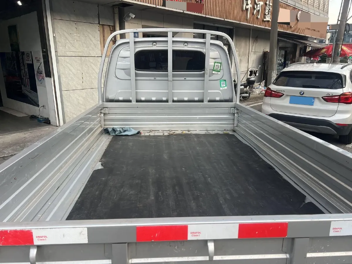 2023 WuLing RongGuang New Truck 1.5L 102HP L4 5MT,autocango,china used car exporter,china ev exporter,chinese used car exporter,chinese used ev exporter