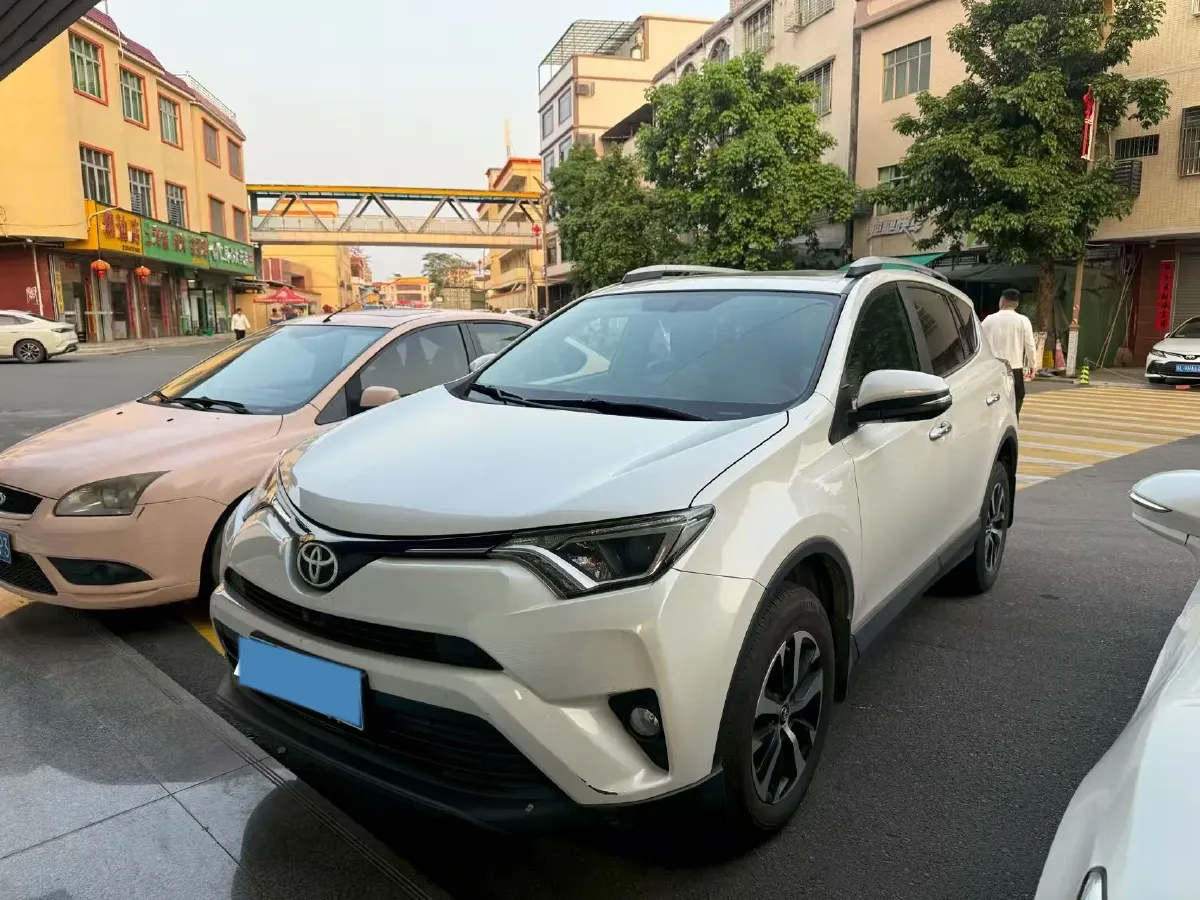 2019 Toyota RAV4 2.0L 151HP L4 CVT,autocango,china used car exporter,china ev exporter,chinese used car exporter,chinese used ev exporter