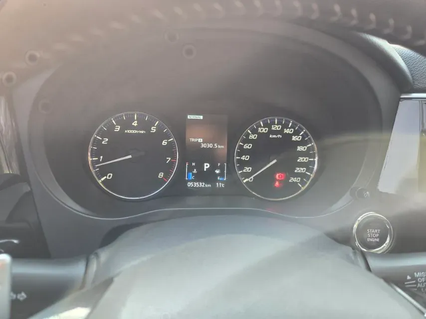 2021 Mitsubishi Outlander 2.4L 192HP L4 CVT,autocango,china used car exporter,china ev exporter,chinese used car exporter,chinese used ev exporter