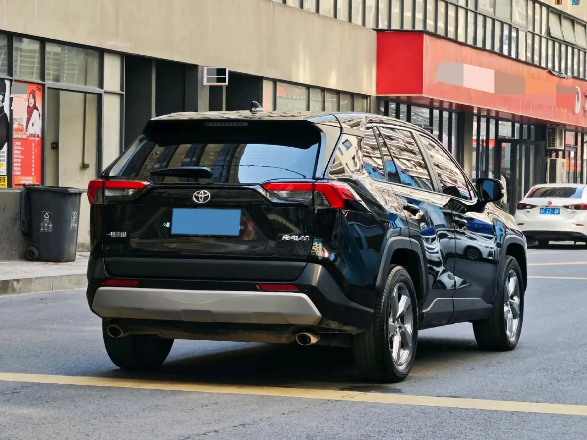 2022 Toyota RAV4 2.0L 171HP L4 CVT,autocango,china used car exporter,china ev exporter,chinese used car exporter,chinese used ev exporter