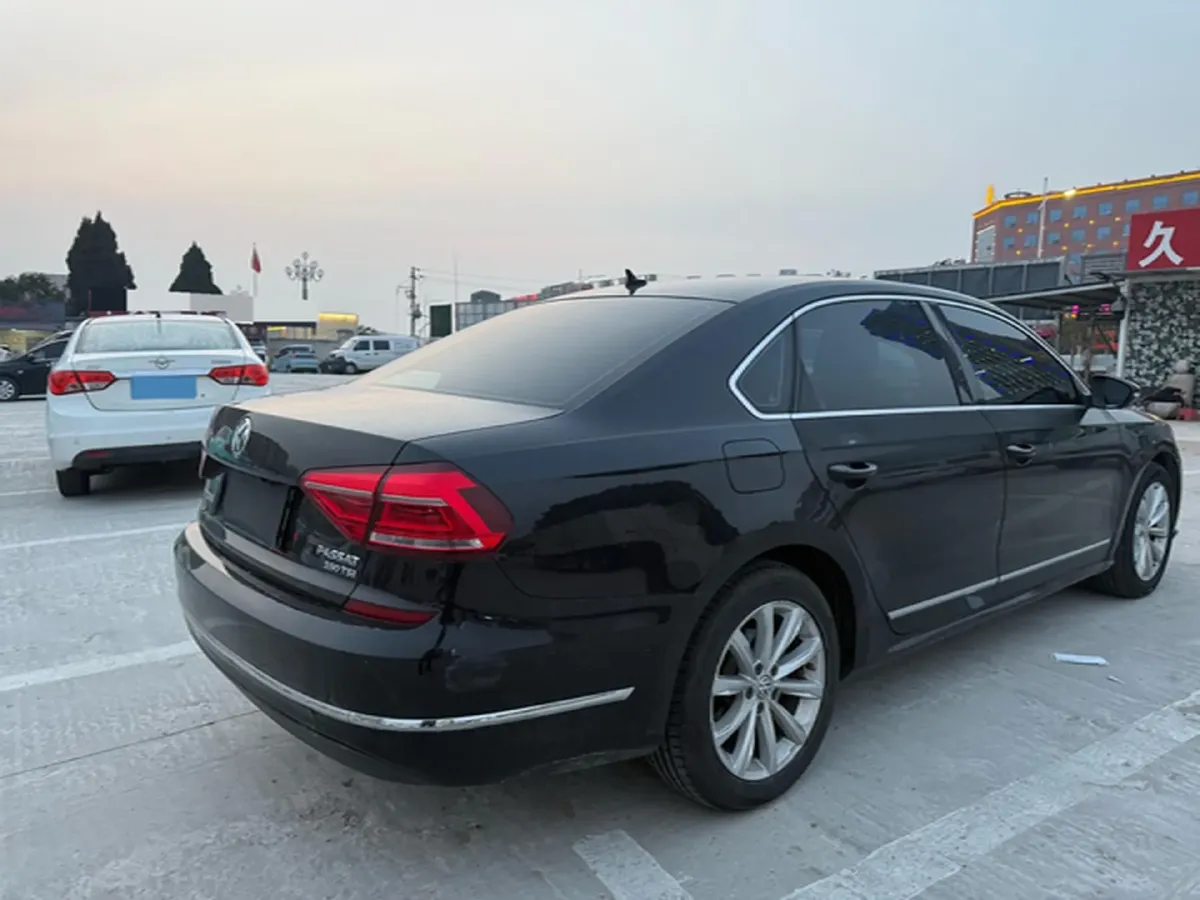 2017 Volkswagen Passat 1.4T 150HP L4 7DCT,autocango,china used car exporter,china ev exporter,chinese used car exporter,chinese used ev exporter