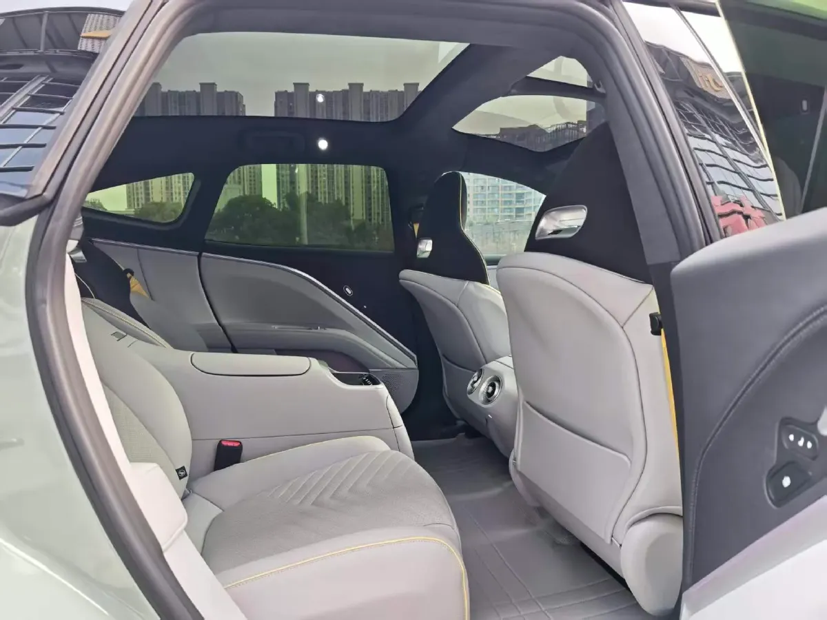 2023 Avatr 11 BEV 90KWH,autocango,china used car exporter,china ev exporter,chinese used car exporter,chinese used ev exporter