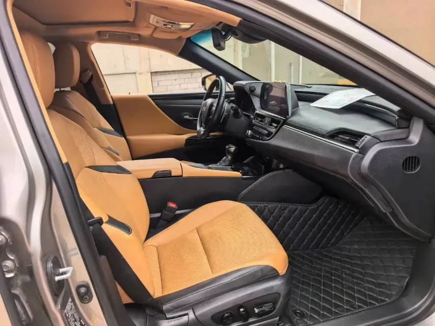 2022 Lexus ES 2.0L 173HP L4 CVT,autocango,china used car exporter,china ev exporter,chinese used car exporter,chinese used ev exporter