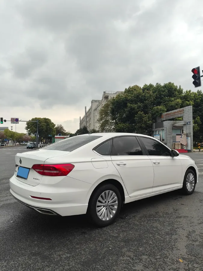 2018 Volkswagen Lavida 1.2T 116HP L4 7DCT,autocango,china used car exporter,china ev exporter,chinese used car exporter,chinese used ev exporter