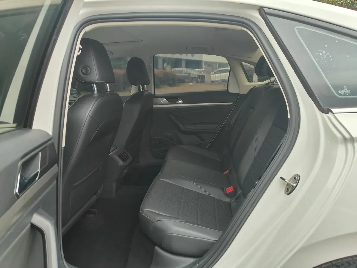 2018 Volkswagen Lavida 1.2T 116HP L4 7DCT,autocango,china used car exporter,china ev exporter,chinese used car exporter,chinese used ev exporter