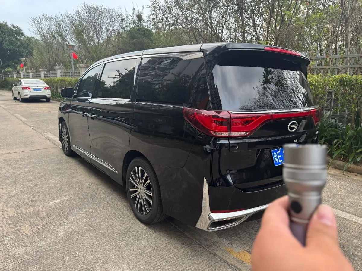 2021 GAC Trumpchi M8 2.0T 252HP L4 8AT,autocango,china used car exporter,china ev exporter,chinese used car exporter,chinese used ev exporter