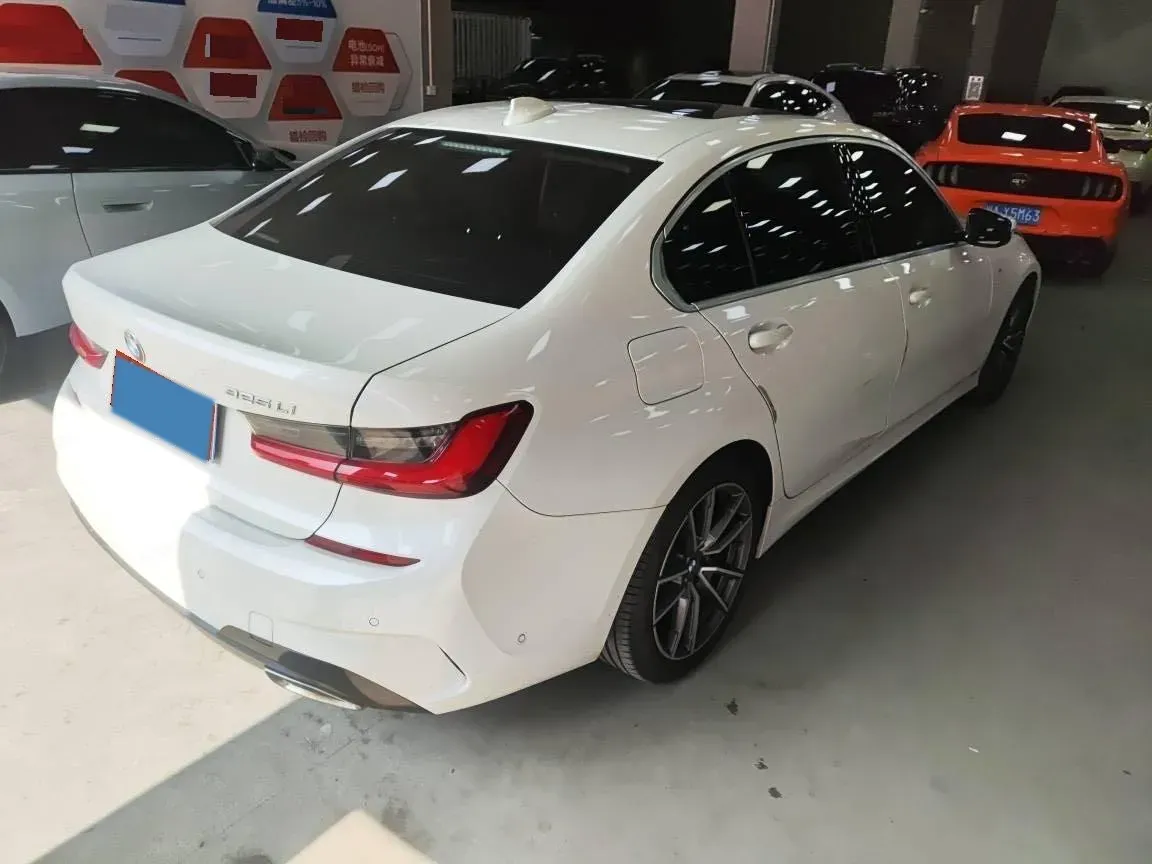 2021 BMW 3 Series 2.0T 184HP L4 8AT,autocango,china used car exporter,china ev exporter,chinese used car exporter,chinese used ev exporter