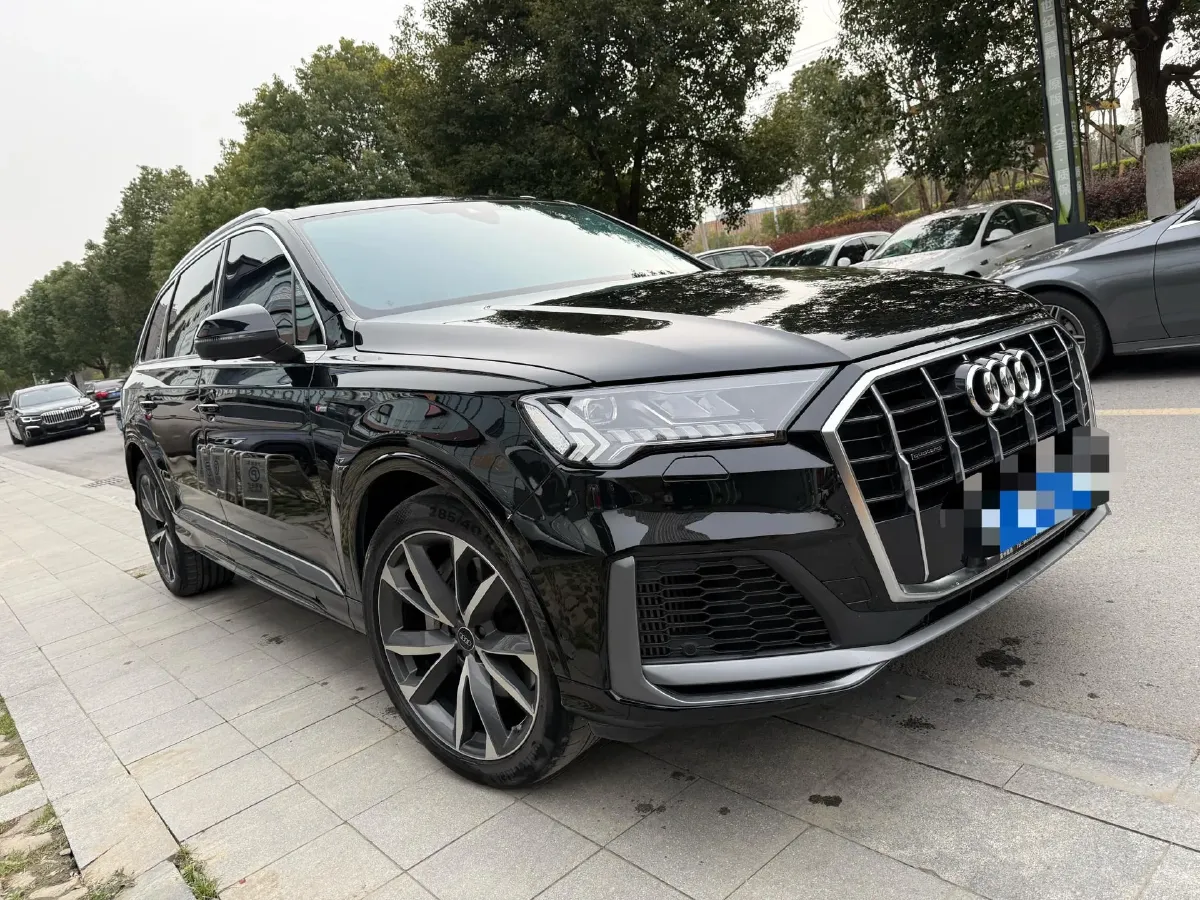 2023 Audi Q7 3.0T 340HP V6 8AT,autocango,china used car exporter,china ev exporter,chinese used car exporter,chinese used ev exporter