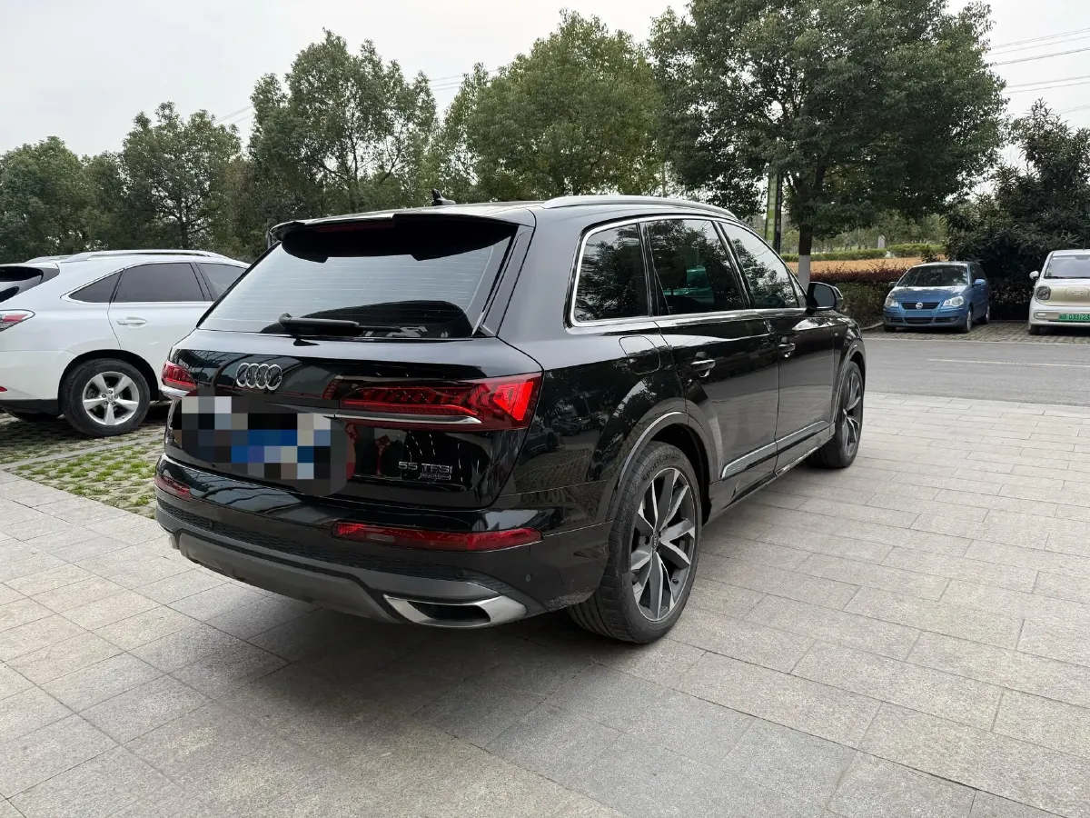 2023 Audi Q7 3.0T 340HP V6 8AT,autocango,china used car exporter,china ev exporter,chinese used car exporter,chinese used ev exporter