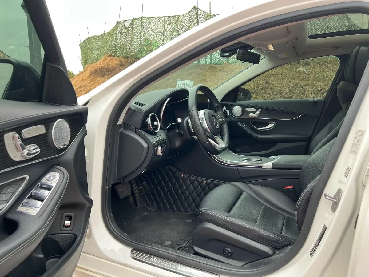 2021 Mercedes-Benz C Class 1.5T 184HP L4 9AT,autocango,china used car exporter,china ev exporter,chinese used car exporter,chinese used ev exporter