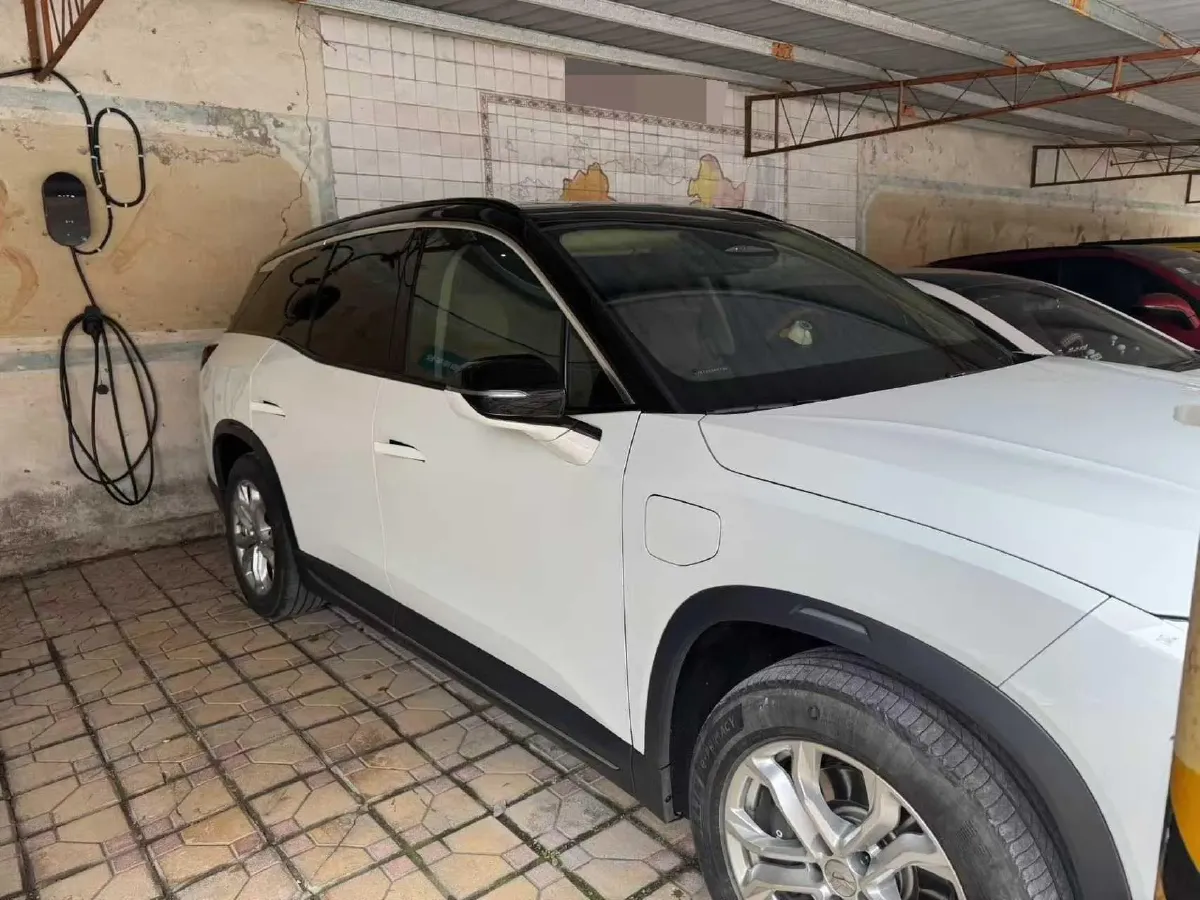 2018 NIO ES8 BEV 70KWH,autocango,china used car exporter,china ev exporter,chinese used car exporter,chinese used ev exporter