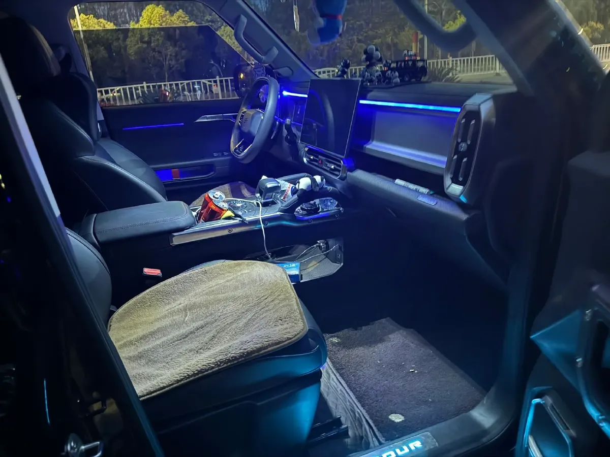 2023 Jetour Traveller 2.0T 254HP L4 7DCT,autocango,china used car exporter,china ev exporter,chinese used car exporter,chinese used ev exporter