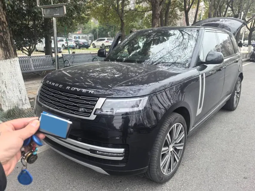 2025 Land Rover Range Rover 3.0T 400HP L6 8AT,autocango,china used car exporter,china ev exporter,chinese used car exporter,chinese used ev exporter