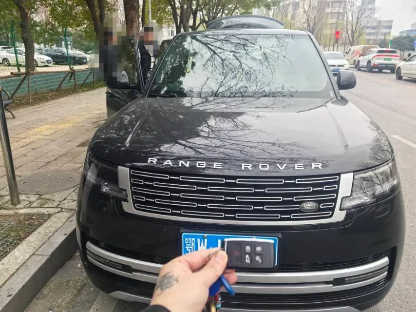 2025 Land Rover Range Rover 3.0T 400HP L6 8AT,autocango,china used car exporter,china ev exporter,chinese used car exporter,chinese used ev exporter