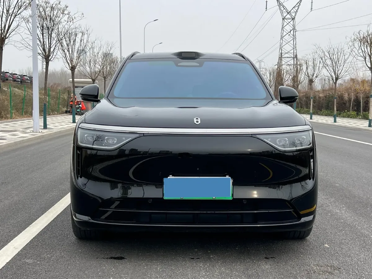 2025 AITO AITO M8 REEV 160HP REEV 53.4KWH,autocango,china used car exporter,china ev exporter,chinese used car exporter,chinese used ev exporter