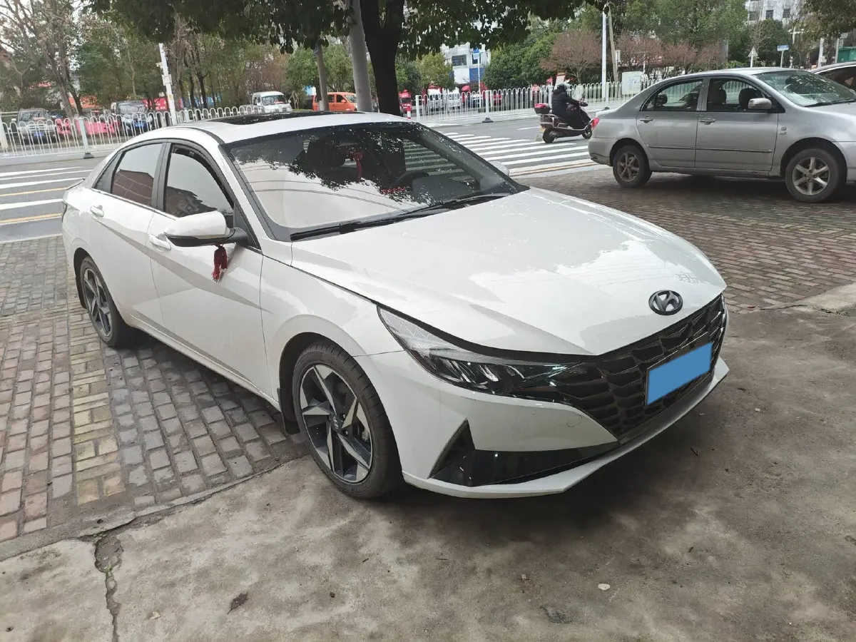 2022 Hyundai Elantra 1.5L 115HP L4 CVT,autocango,china used car exporter,china ev exporter,chinese used car exporter,chinese used ev exporter