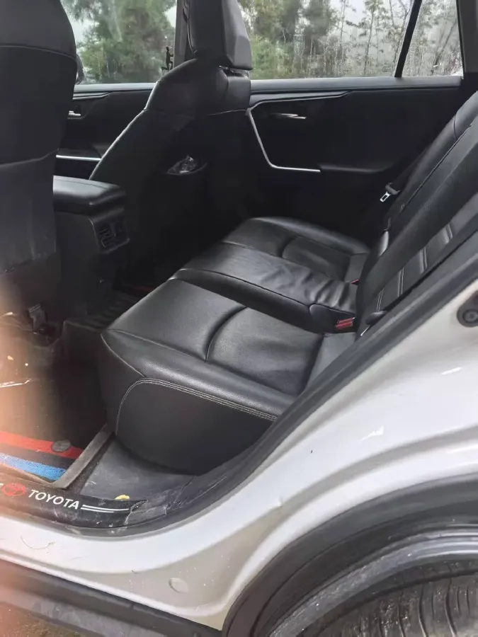 2023 Toyota RAV4 2.0L 171HP L4 CVT,autocango,china used car exporter,china ev exporter,chinese used car exporter,chinese used ev exporter