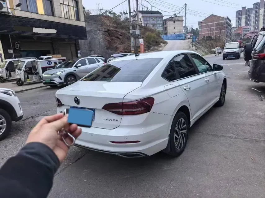 2022 Bestune B70 2.0T 224HP L4 6AT,autocango,china used car exporter,china ev exporter,chinese used car exporter,chinese used ev exporter