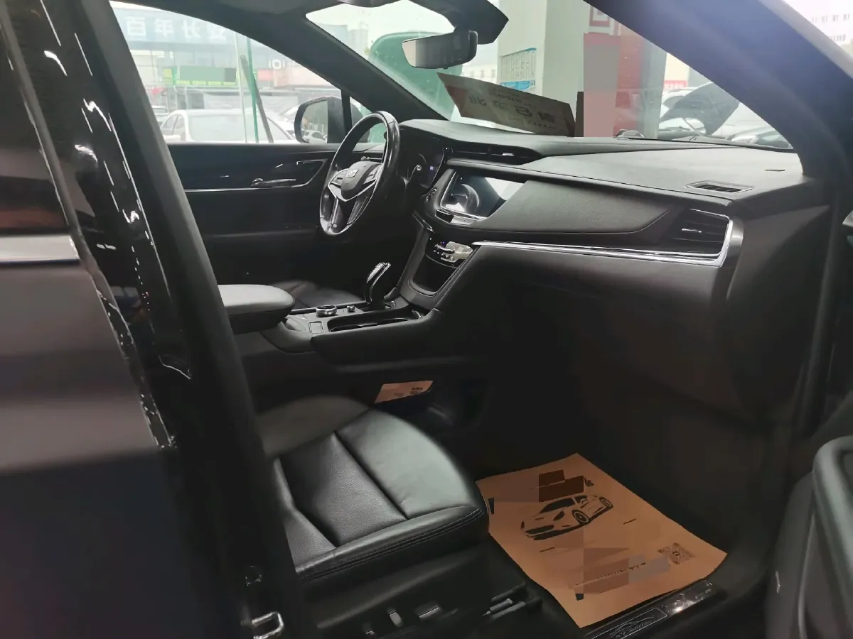 2021 Cadillac XT5 2.0T 237HP L4 9AT,autocango,china used car exporter,china ev exporter,chinese used car exporter,chinese used ev exporter