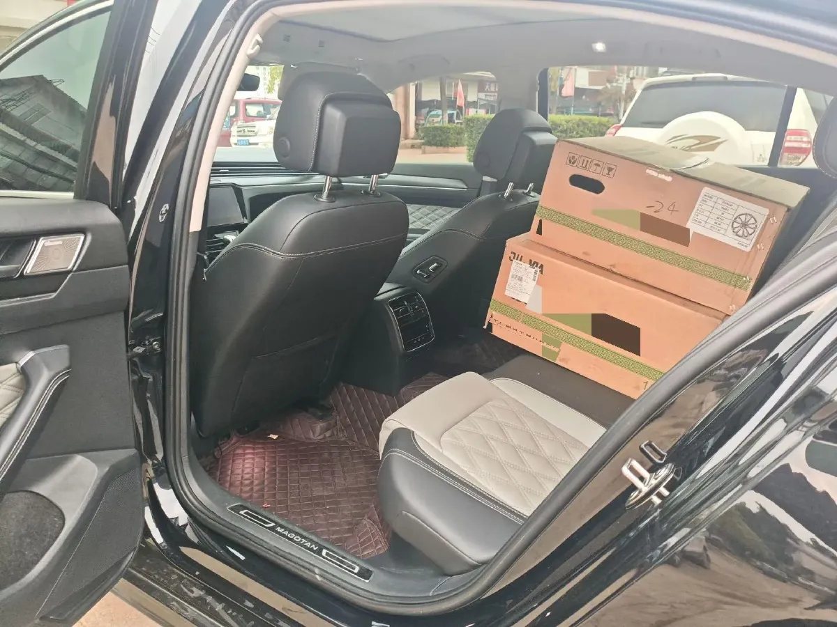 2020 Volkswagen Magotan 2.0T 186HP L4 7DCT,autocango,china used car exporter,china ev exporter,chinese used car exporter,chinese used ev exporter