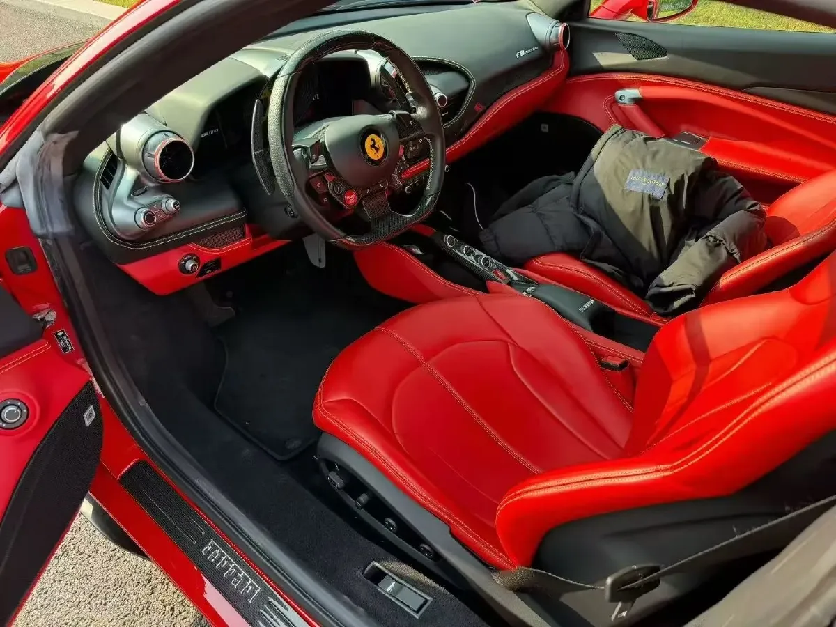 2019 Aston Martin DB11 5.2T 639HP V12 8AT,autocango,china used car exporter,china ev exporter,chinese used car exporter,chinese used ev exporter