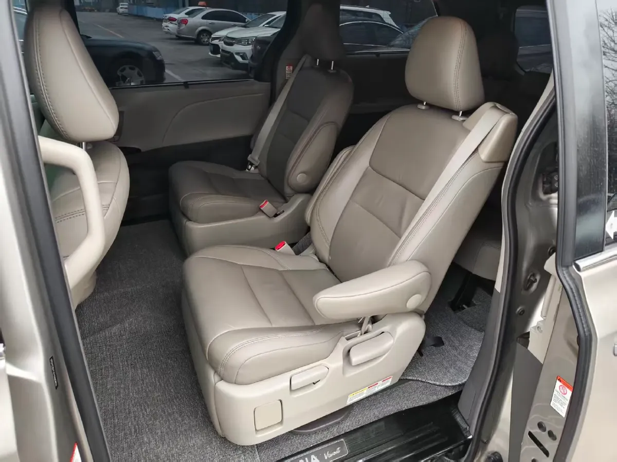 2017 Foton Sauvana 2.8T 177HP L4 6AT,autocango,china used car exporter,china ev exporter,chinese used car exporter,chinese used ev exporter