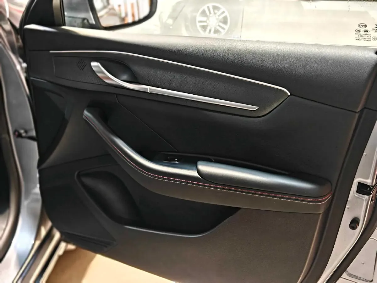 2022 Roewe RX5 MAX 1.5T 181HP L4 6AT,autocango,china used car exporter,china ev exporter,chinese used car exporter,chinese used ev exporter