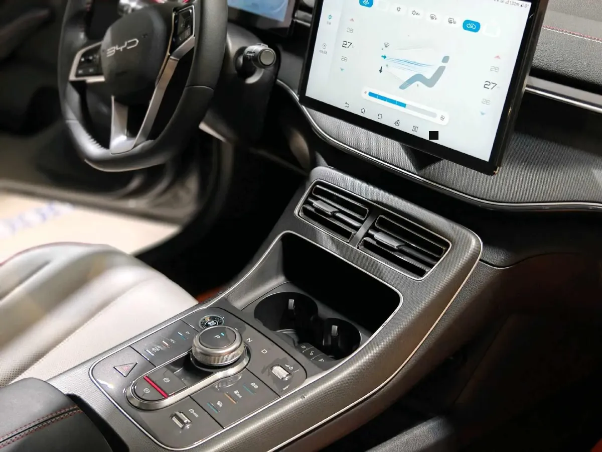 2022 Roewe RX5 MAX 1.5T 181HP L4 6AT,autocango,china used car exporter,china ev exporter,chinese used car exporter,chinese used ev exporter