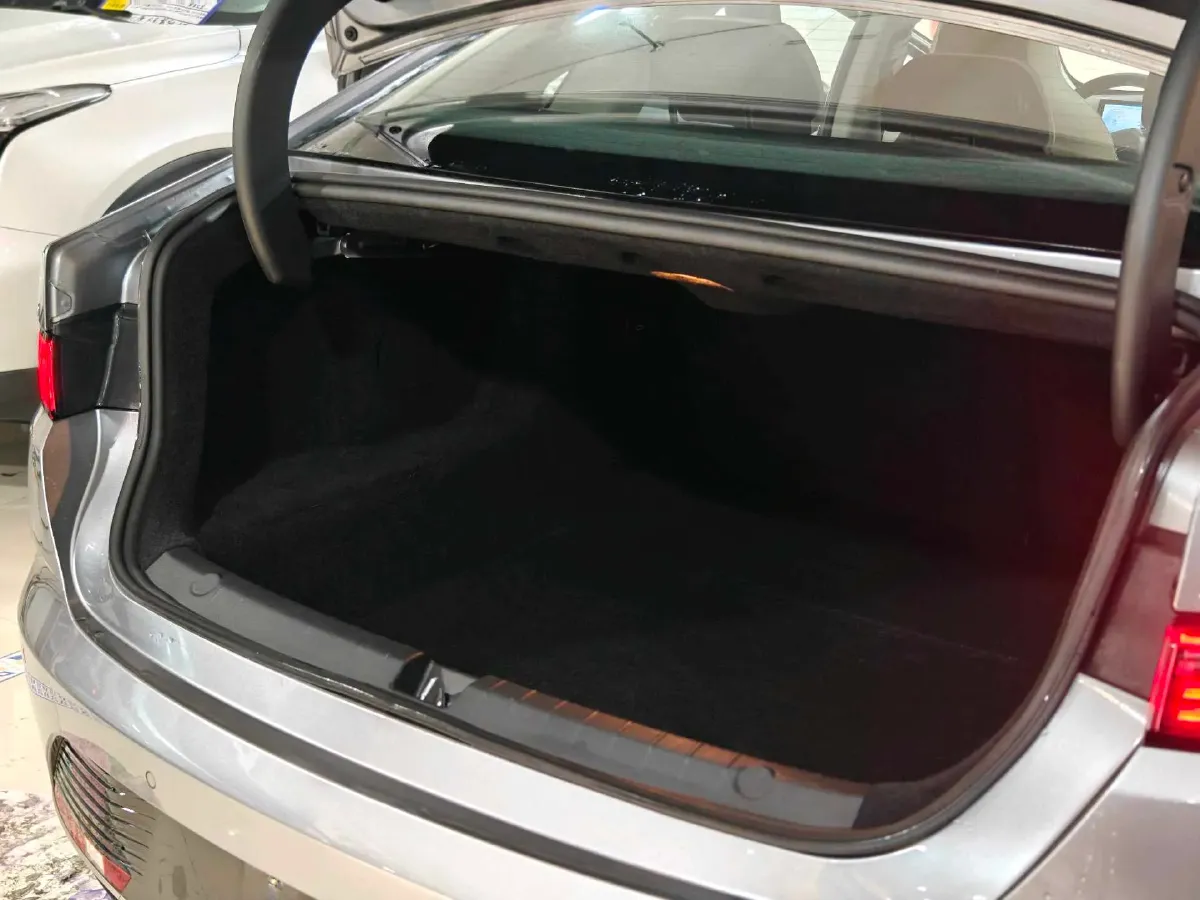 2022 Roewe RX5 MAX 1.5T 181HP L4 6AT,autocango,china used car exporter,china ev exporter,chinese used car exporter,chinese used ev exporter