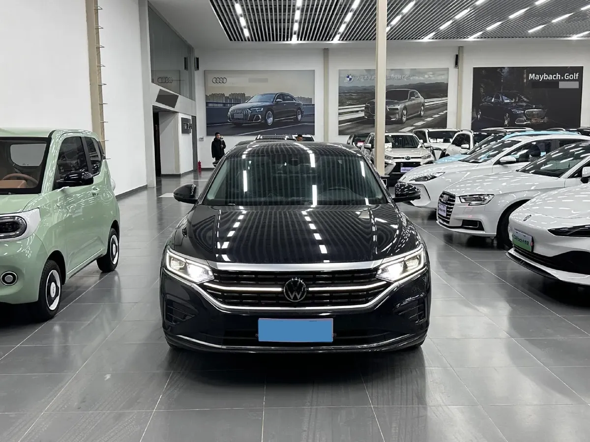 2023 Volkswagen Passat 2.0T 186HP L4 7DCT,autocango,china used car exporter,china ev exporter,chinese used car exporter,chinese used ev exporter