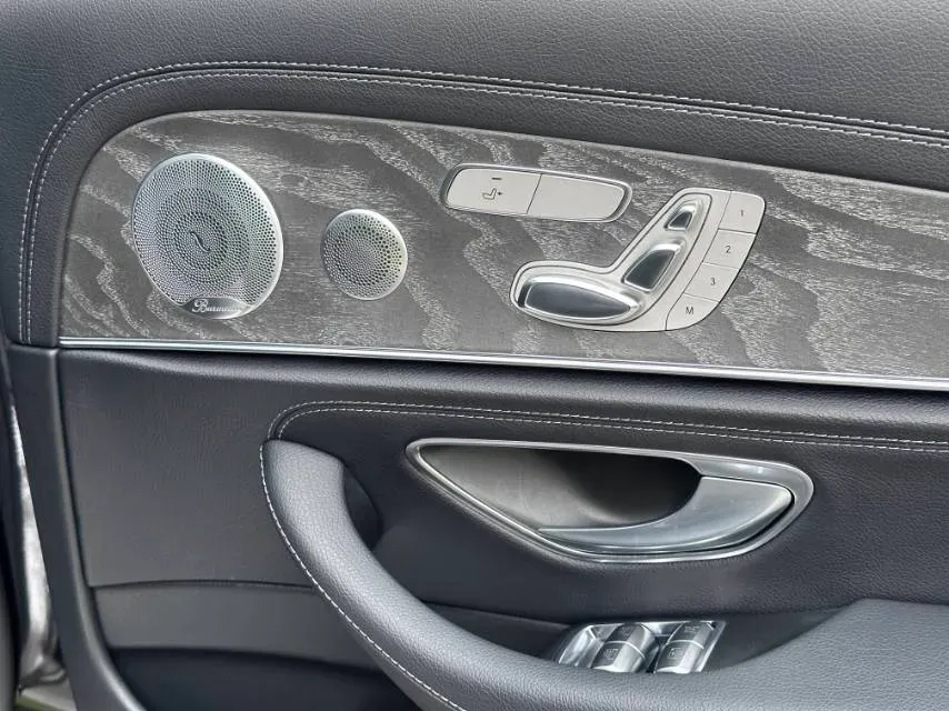 2021 Mercedes-Benz E Class 2.0T 258HP L4 9AT,autocango,china used car exporter,china ev exporter,chinese used car exporter,chinese used ev exporter