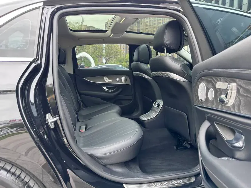 2021 Mercedes-Benz E Class 2.0T 258HP L4 9AT,autocango,china used car exporter,china ev exporter,chinese used car exporter,chinese used ev exporter
