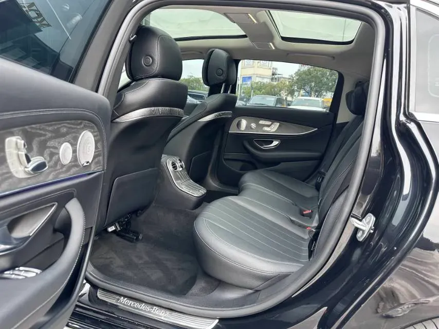 2021 Mercedes-Benz E Class 2.0T 258HP L4 9AT,autocango,china used car exporter,china ev exporter,chinese used car exporter,chinese used ev exporter