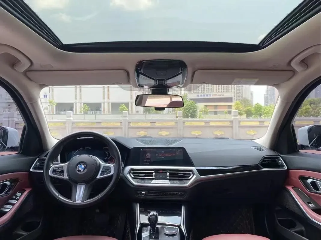 2021 BMW 3 Series 2.0T 156HP L4 8AT,autocango,china used car exporter,china ev exporter,chinese used car exporter,chinese used ev exporter