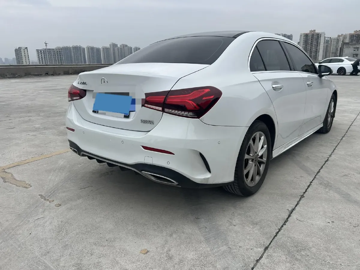 2021 Mercedes-Benz A Class 1.3T 163HP L4 7DCT,autocango,china used car exporter,china ev exporter,chinese used car exporter,chinese used ev exporter