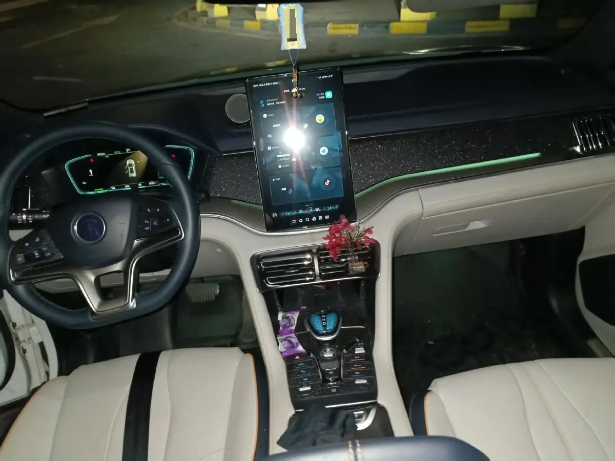 2021 Geely JiaJi 1.5T 177HP L3 7DCT PHEV 11.3KWH,autocango,china used car exporter,china ev exporter,chinese used car exporter,chinese used ev exporter